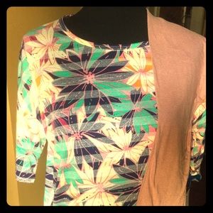 Lularoe XS Irma with solid OS leggings